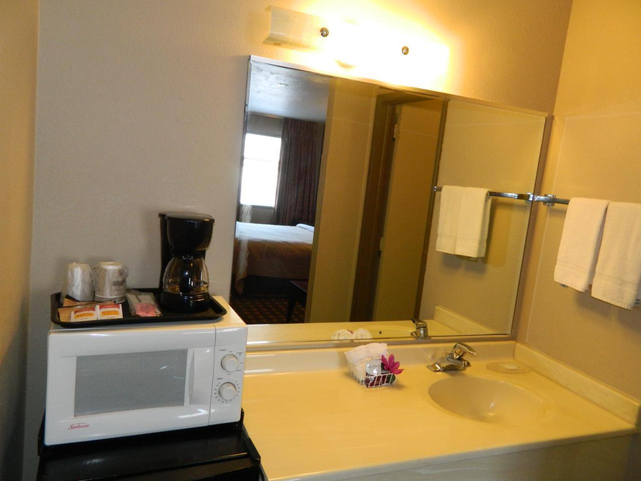 Travelodge By Wyndham Evanston Esterno foto